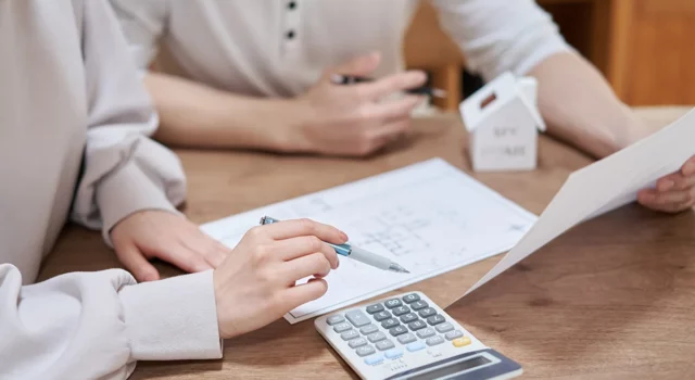 5 Ways to Spend Less Money