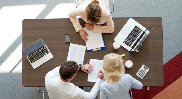 What Does a Financial Planner Do and How Can They Help You